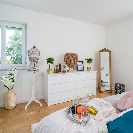 Apartment Eg 