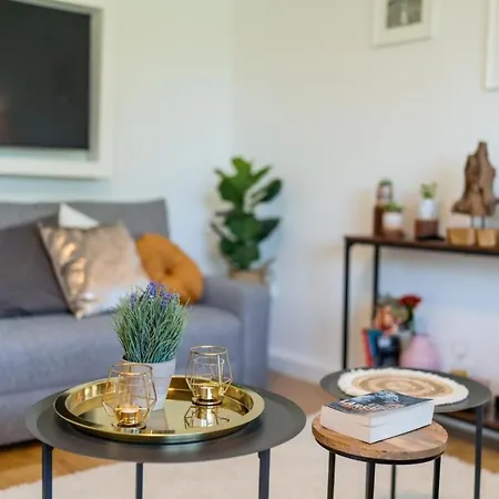Apartment Eg 
